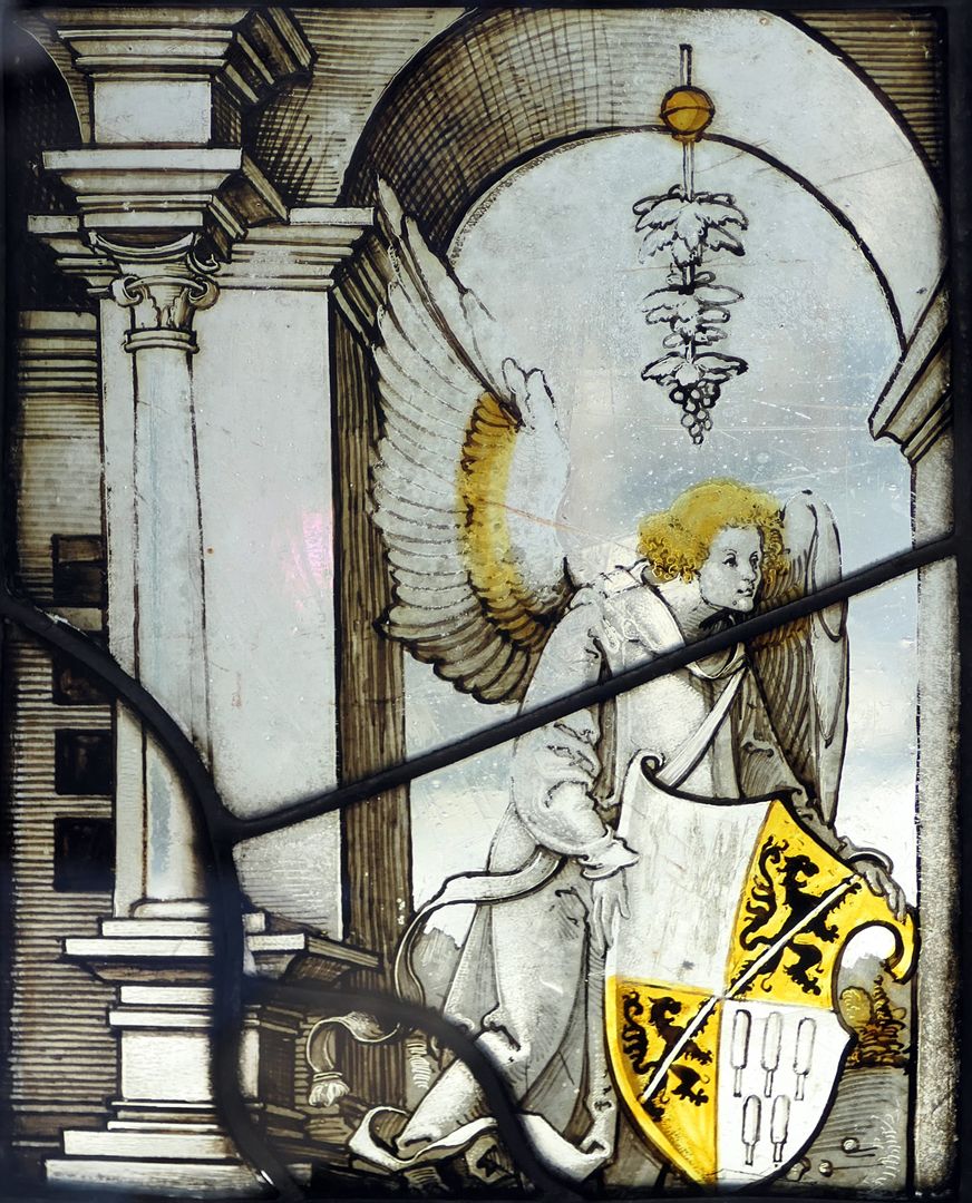 Fenster nIII 1 und sIII 1 des Sebalder Chörleins Drittes Fenster der Reihe, Engel mit Wappen des Bamberger Fürstbischofs, Georg Schenk III. zu Limpurg, ohne Rahmung