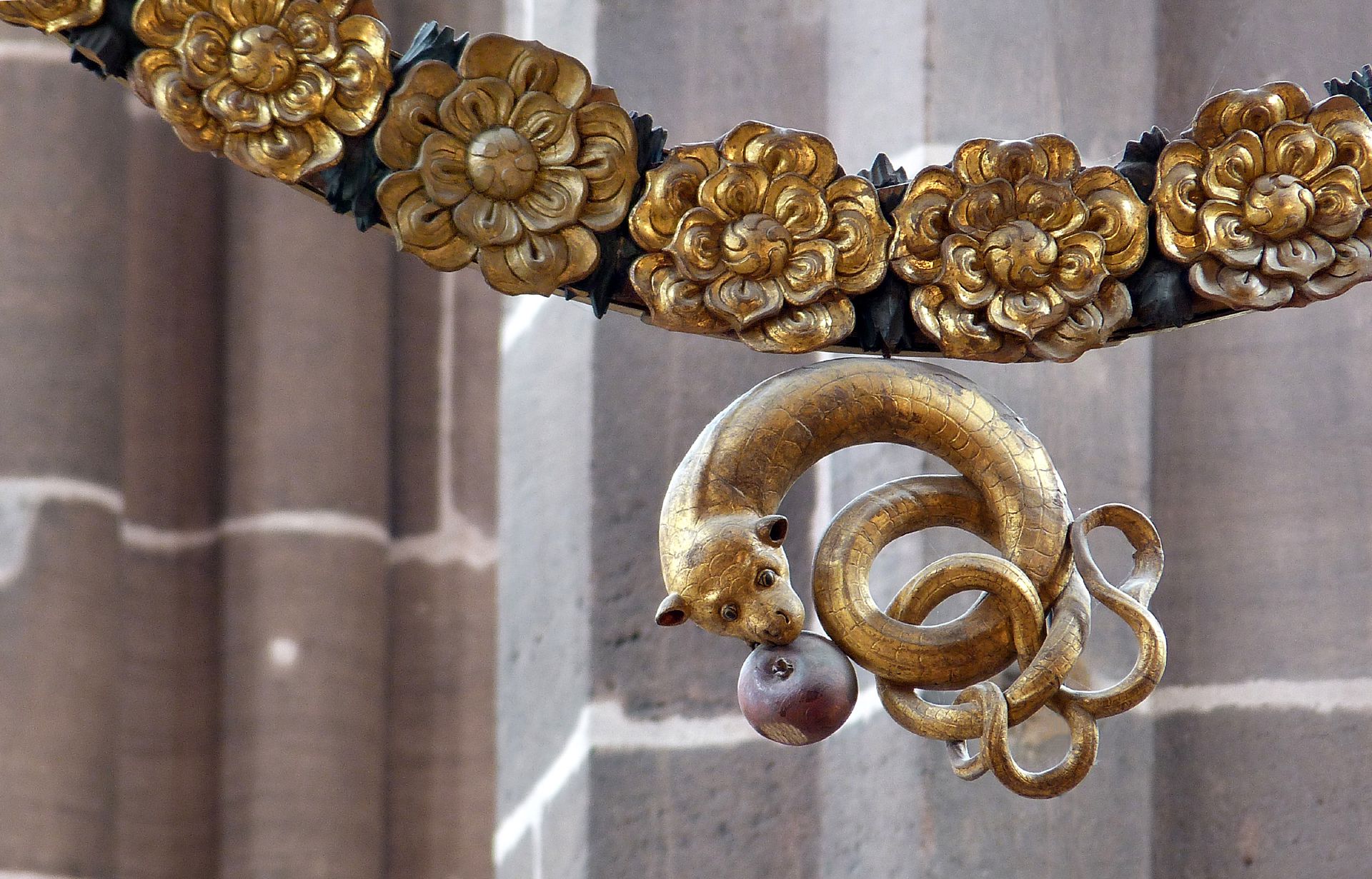 Angelic Salutation Bottom part of the rosary with devil´s snake and Eve´s apple (highlight at the bottom right)