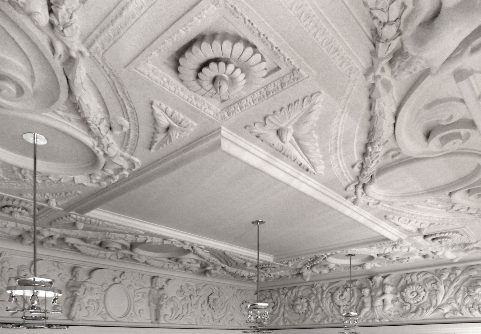 Brentano Hall Stuccoed ceiling, diagonal view
