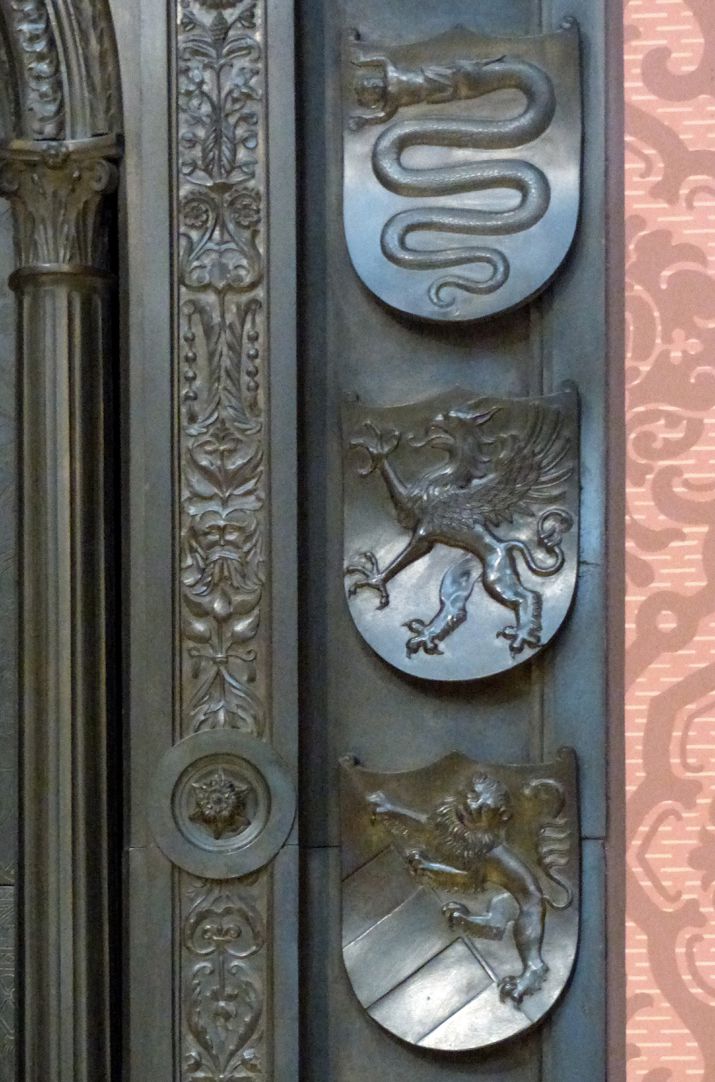 Tomb of Frederick the Wise (Wittenberg) Tomb slab, detail of the right row of coats of arms