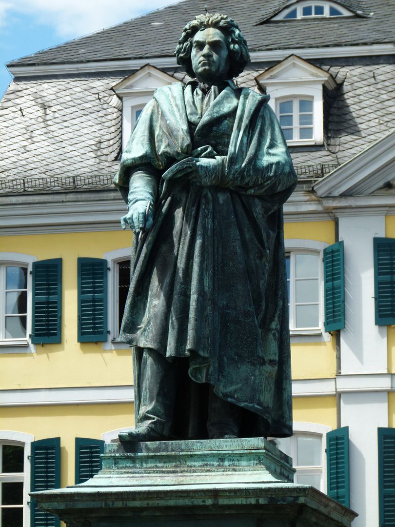 Monument of Beethoven (Bonn) Standing figure