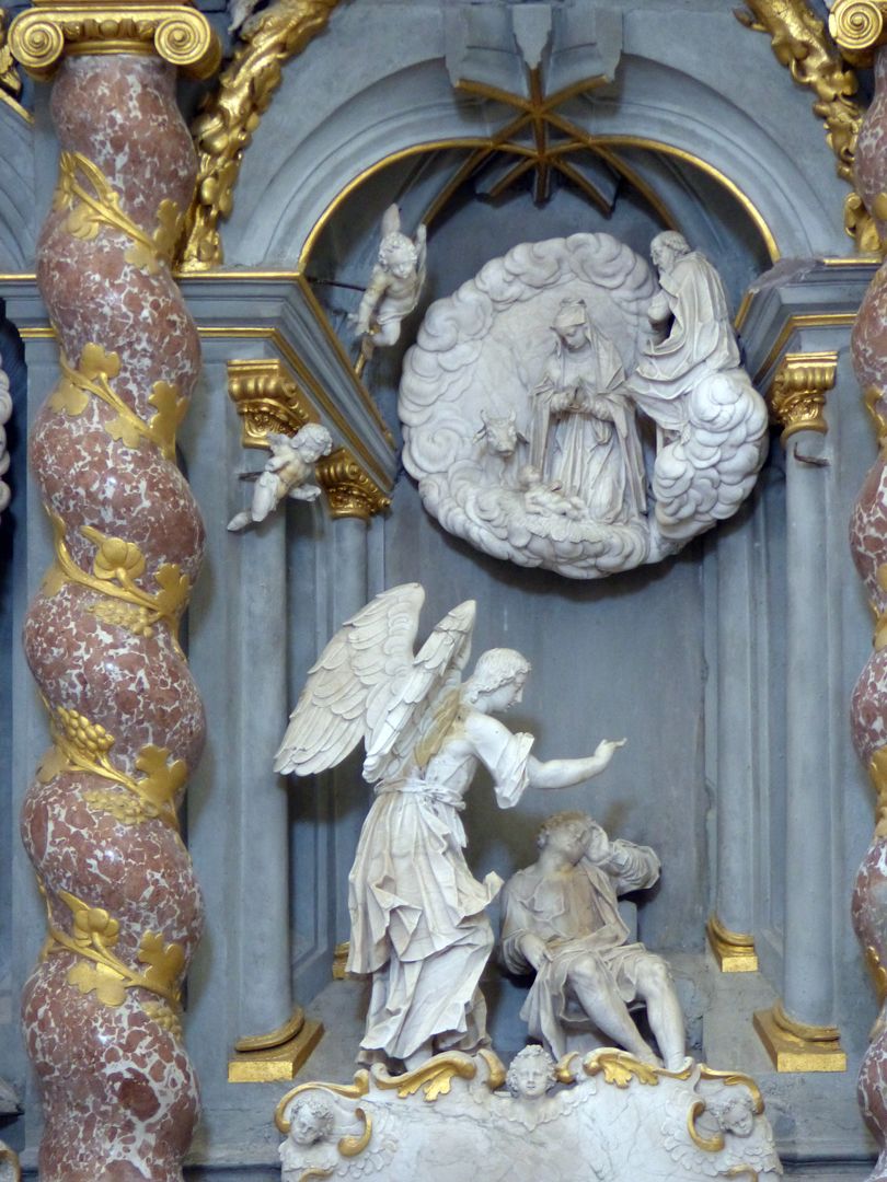 Altar of St. Bernard Main storey: vision, Bernhard, still dressed as a layman, watches the birth of Christ