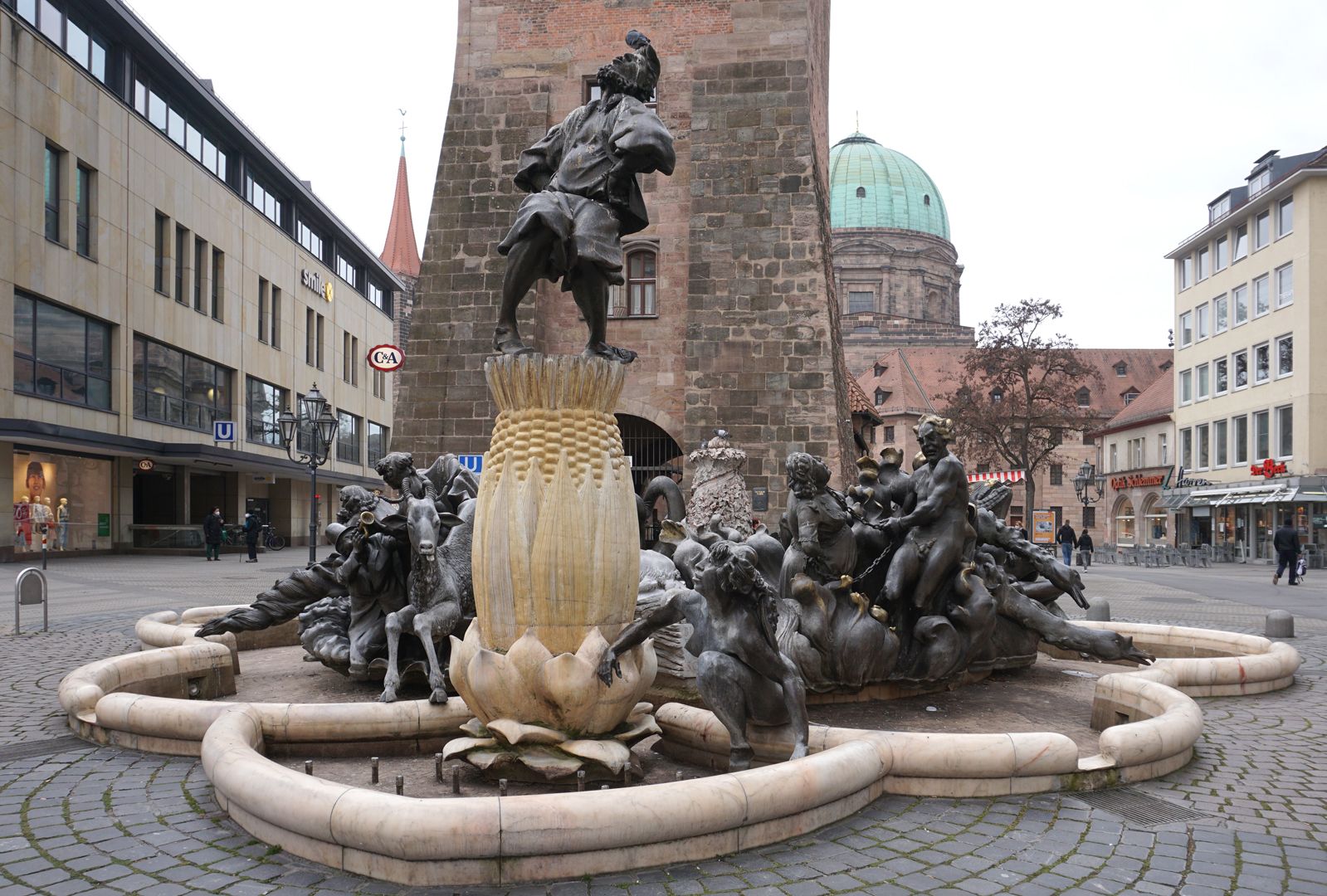 Marriage carousel/ Hans Sachs Fountain View from east