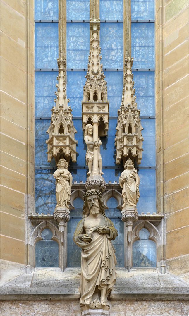 Man of Sorrows with triad (group of three) (Rothenburg on the Tauber) General view