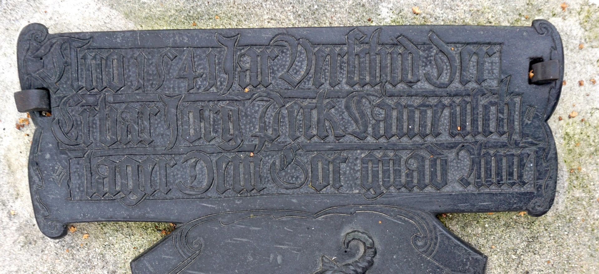 Epitaph of Franz Schmidt Inscription plate and coat of arms of Jorg Peck (Lautenschlager, d. 1541)