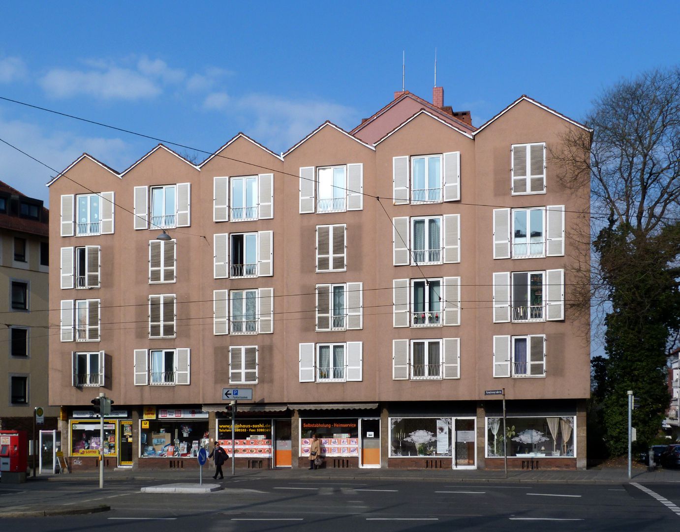 Residential- and business building Front on Neutorgraben