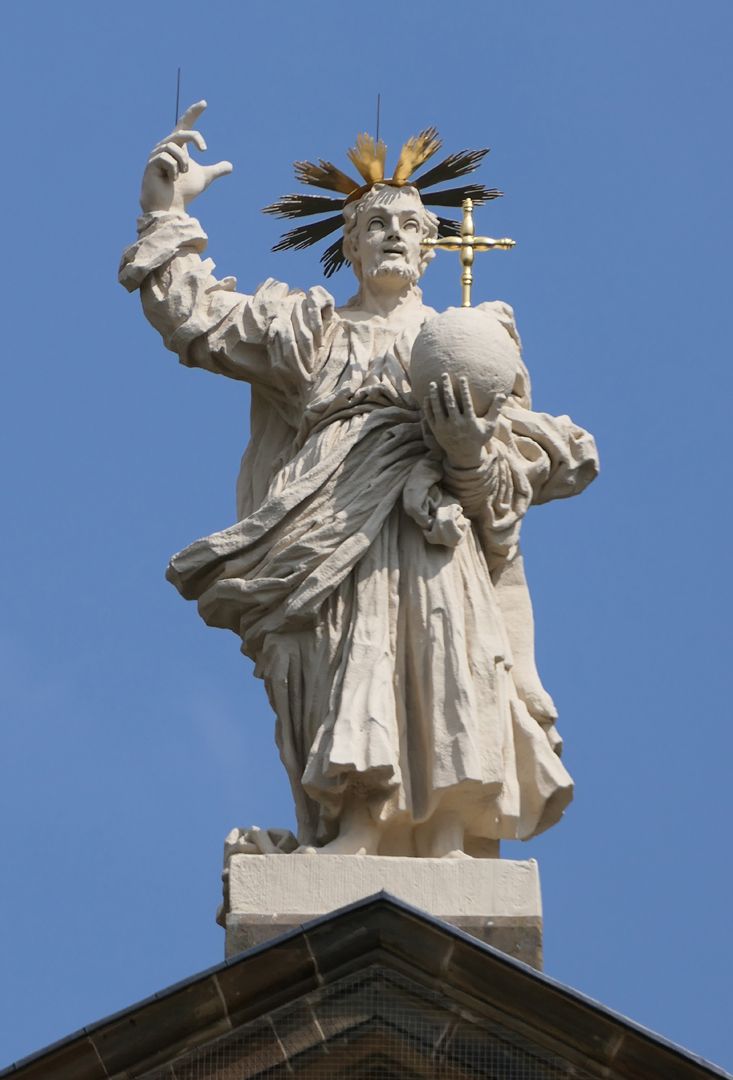 Fourteen Saints / Gable Figures Salvator mundi (Redeemer of the World)