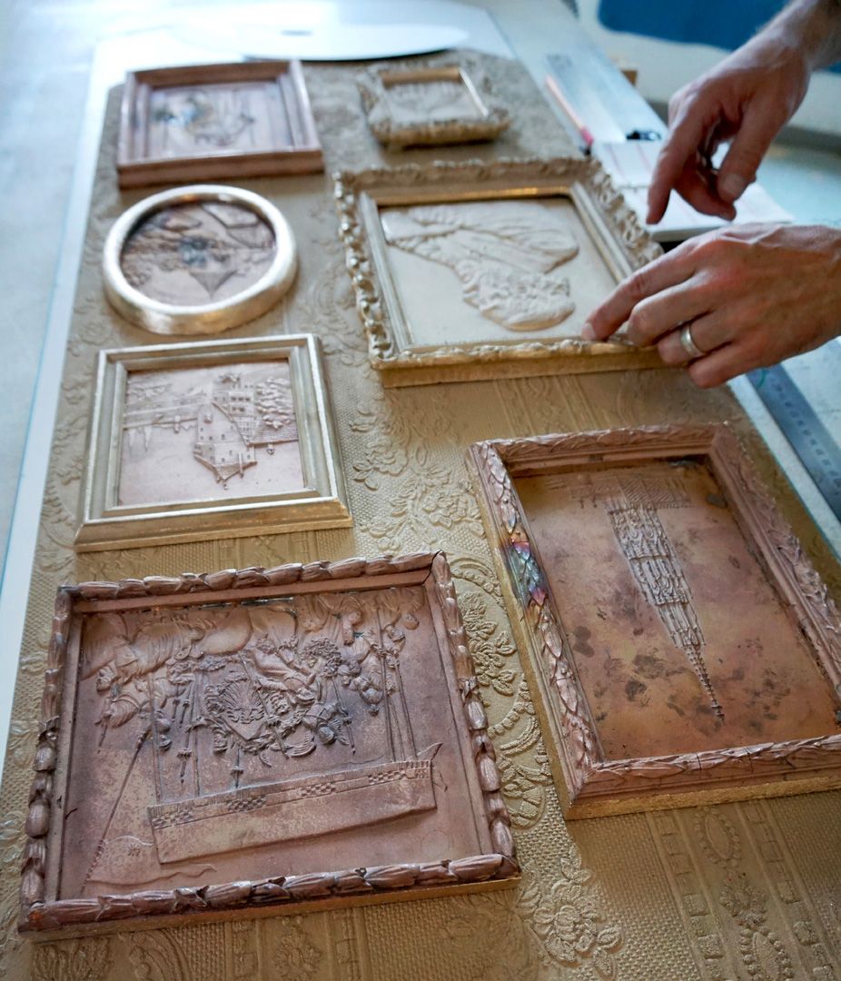 Paul Ritter grave site Final decision in the arrangement of the individual reliefs, bronze casting still untreated.