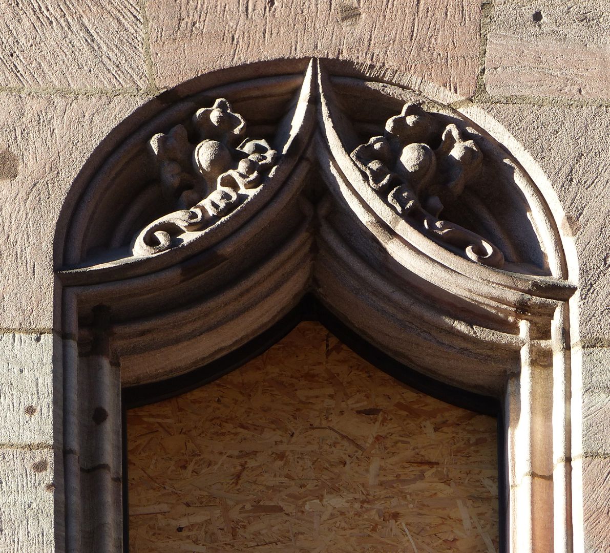 St. Lorenz-Church-Vicarage Window niche with curtain arch
