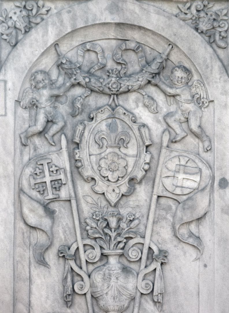Gedächtnisstein des Wolfgang Münzer Rückansicht, Hauptplatte mit heraldisch/emblematischer Darstellung
