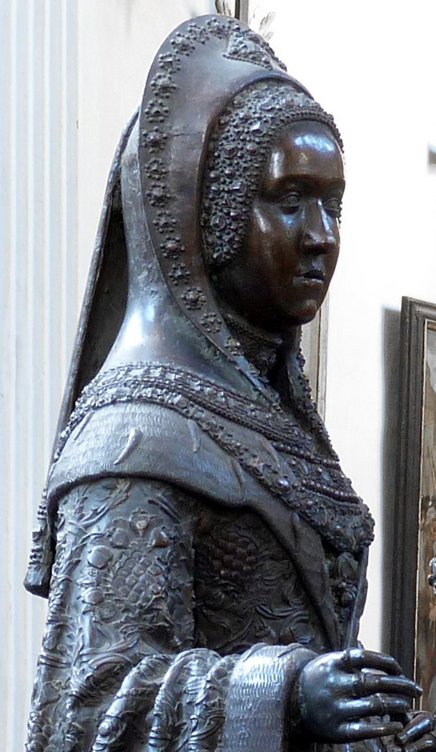 Margret of Austria (Innsbruck) Upper part of the body