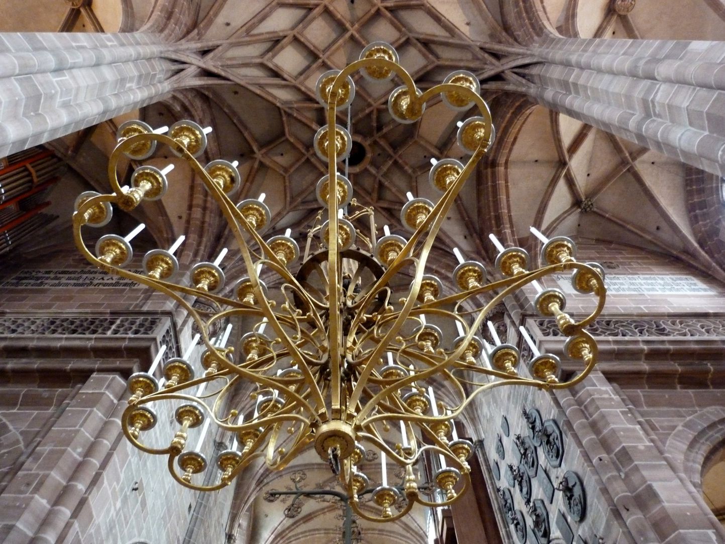 St. Mary´s chandelier Angled view from below