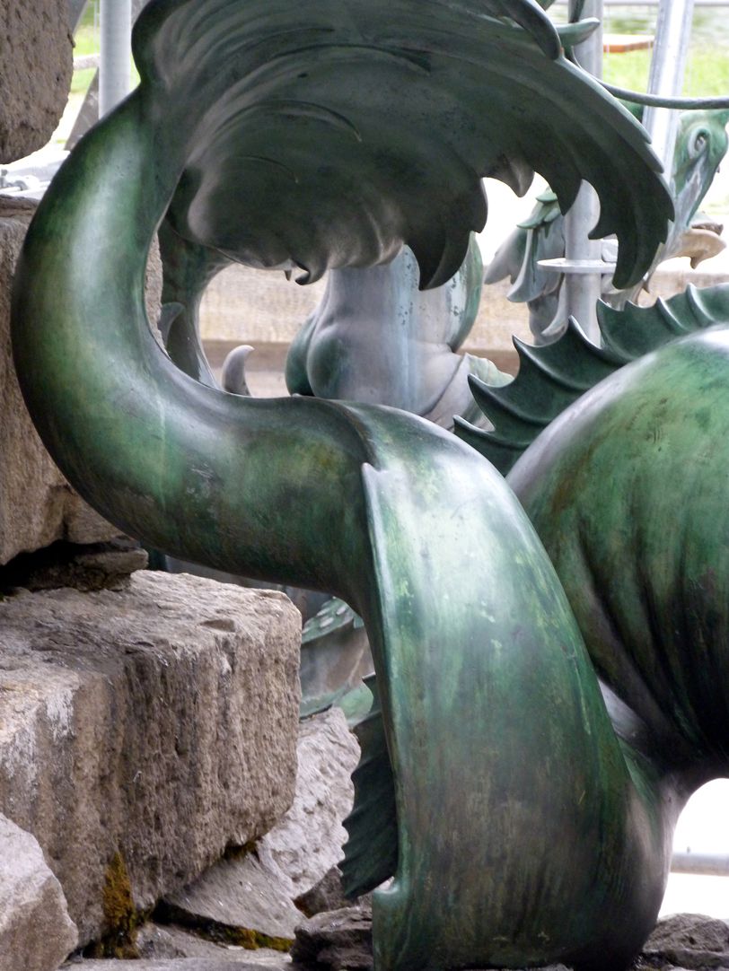 Neptun-Fountain Seahorse, south side, tail