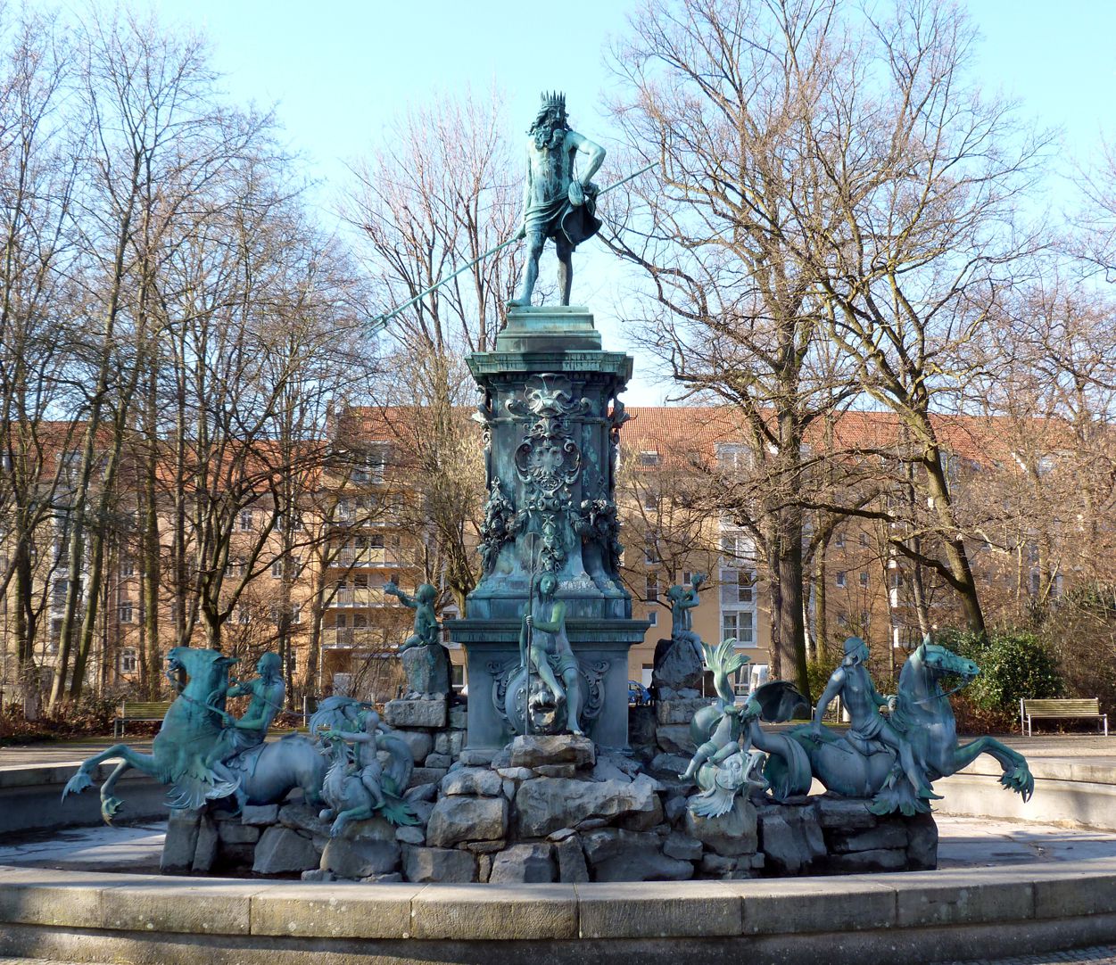 Neptun-Fountain View from the east