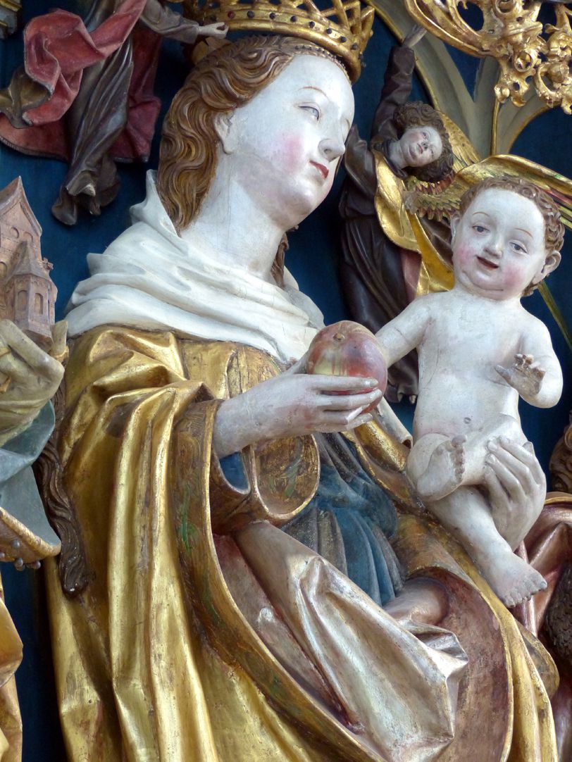 Puschendorfer Hochaltarretabel Hauptschrein, Maria mit dem Kinde, Schrägansicht