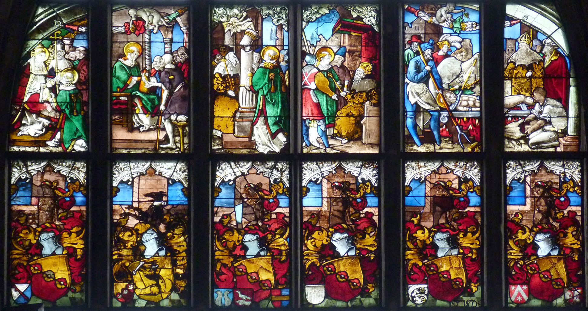 Schmidmayer-Fenster Die farbigen Register: oben Legende des hl. Lorenz, unten Wappenreihe
