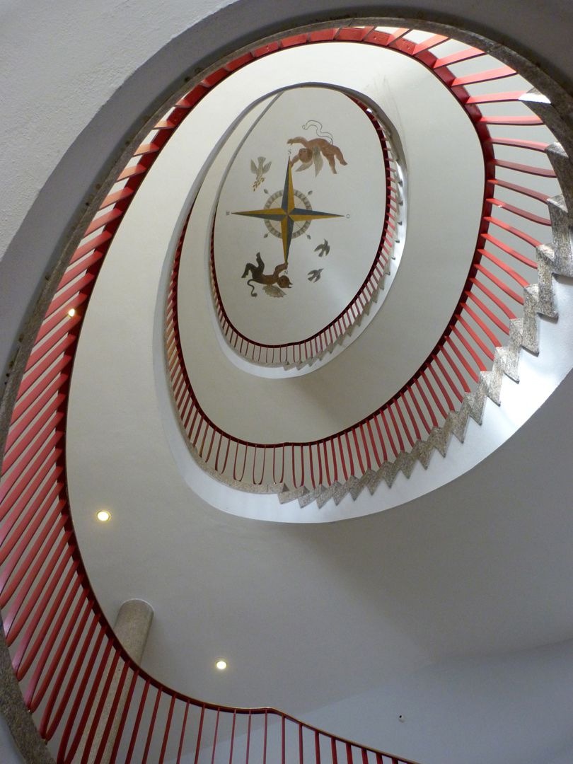New City Hall at Hauptmarkt (Main Market) Free spiral staircase