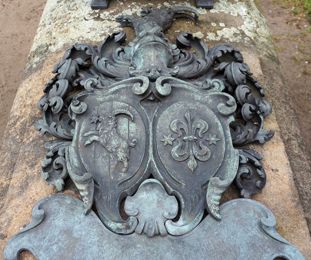 Epitaph of Georg Friederich Nürnberger Detailed view with two coats of arms