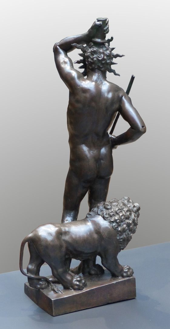 Sol Total view, back