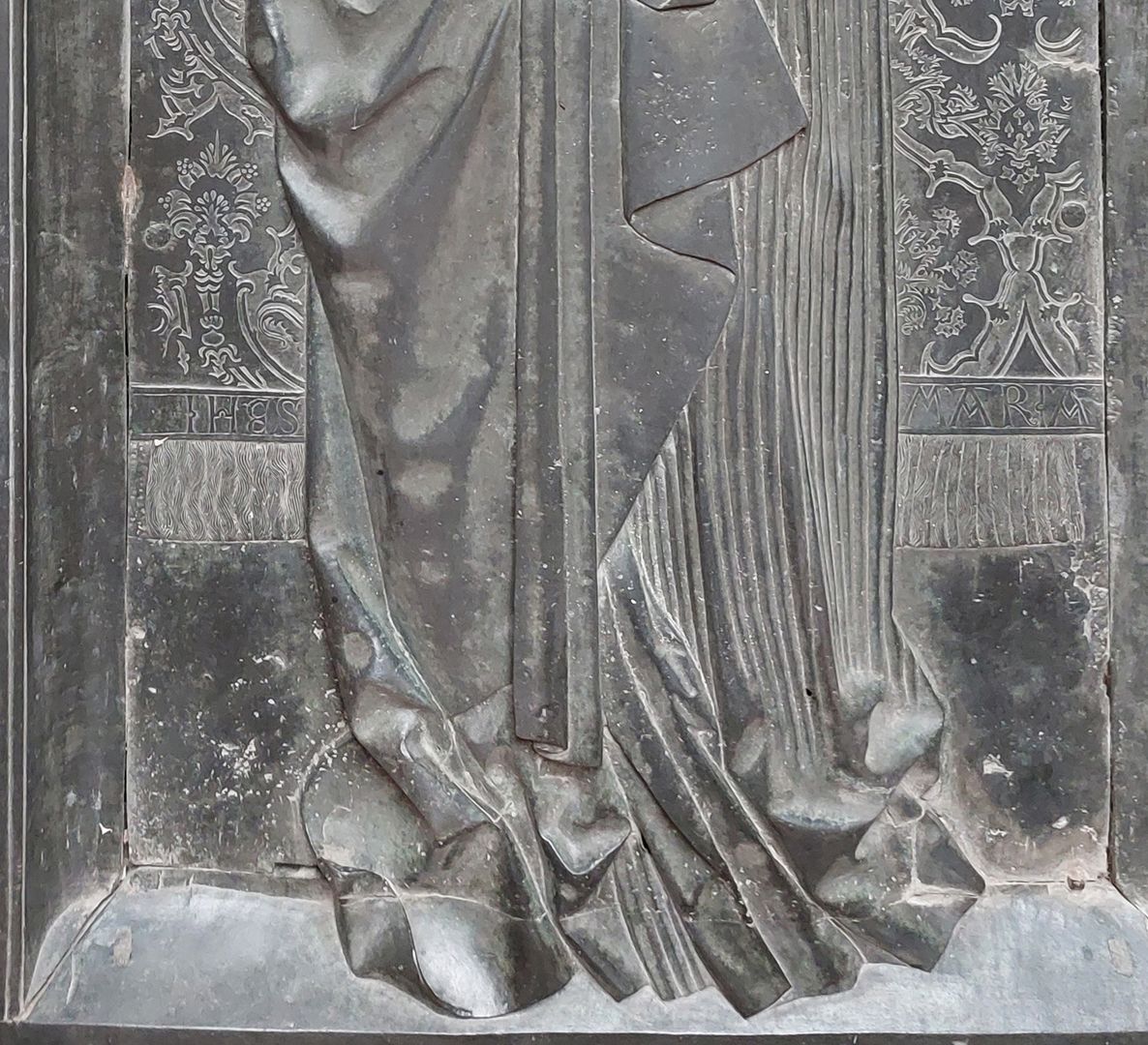 Grabplatte der Herzogin Sophia von Mecklenburg, Prinzessin von Pommern Bildfeld, untere Plattenhälfte