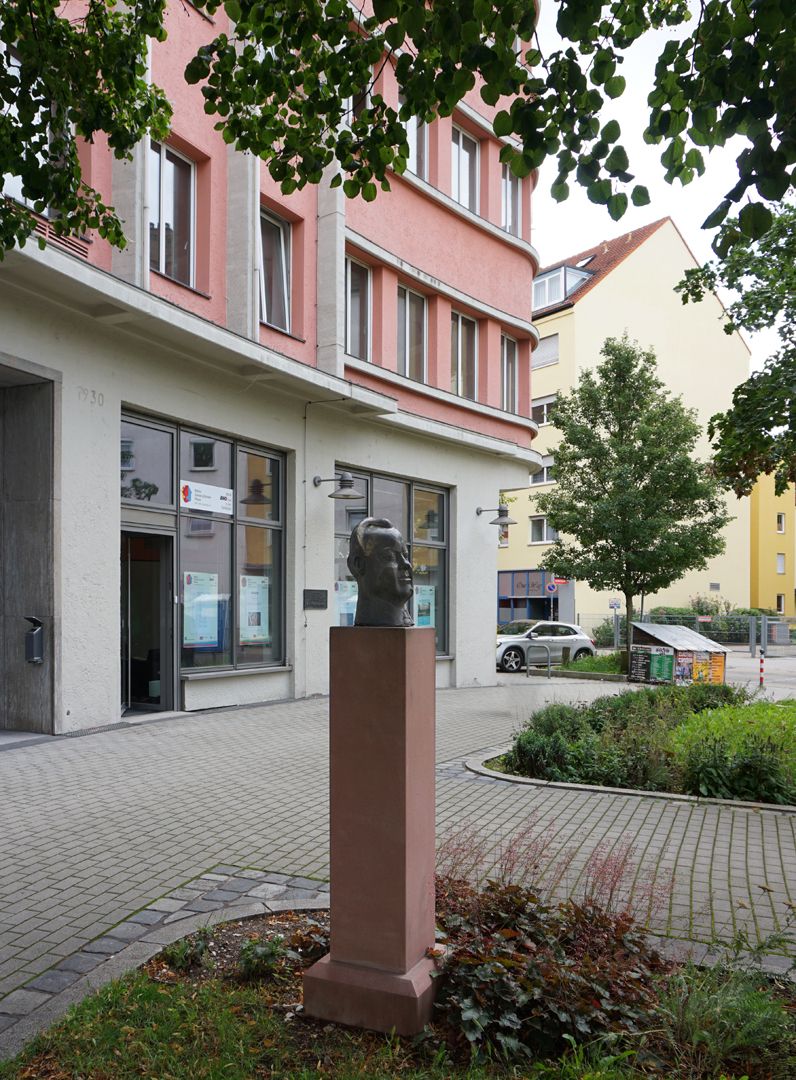 Willy Brandt Standort vor dem Karl Bröger Haus in Nürnberg