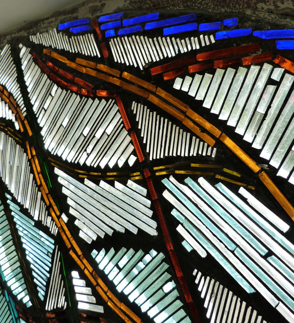 Window in residential house Diagonal view, upper half, detail
